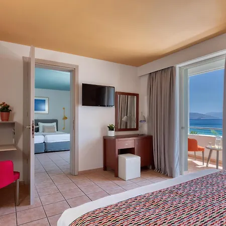 Flisvos Royal & Tolón