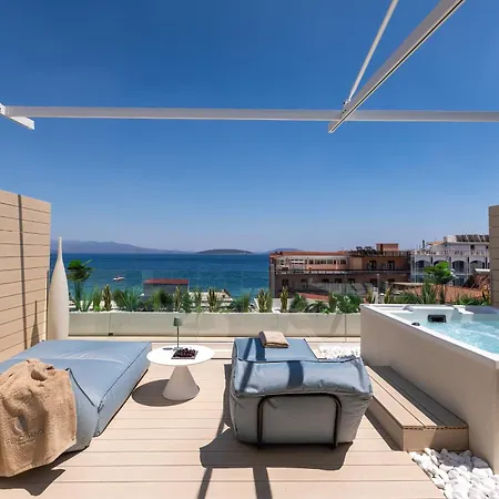 Flisvos Royal & Hotel 4*