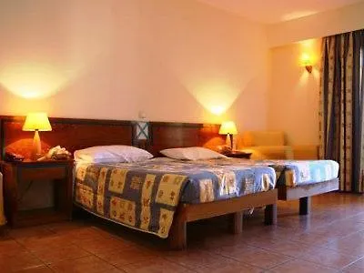 Flisvos Royal & Hotel Tolón