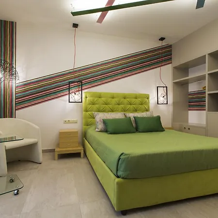 Flisvos Royal & Hotel 4*