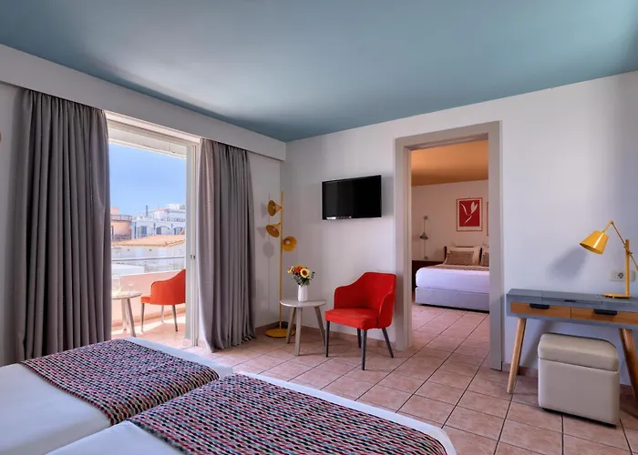 Hotel Flisvos Royal & Tolón