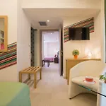 Ξενοδοχείο Flisvos Royal & 4*