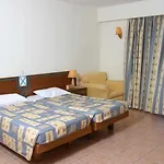 Hotel Flisvos Royal & 4*