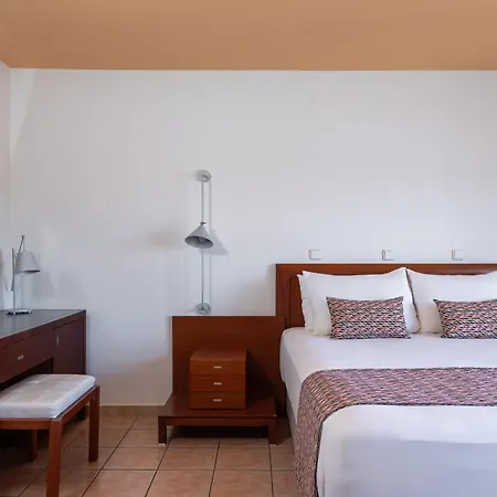 Flisvos Royal Hotel&suites