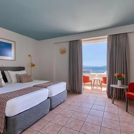 Hotell Flisvos Royal & Tolón