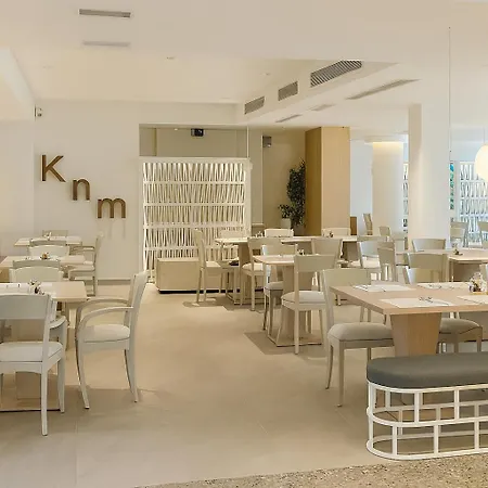 Flisvos Royal & Szálloda 4*