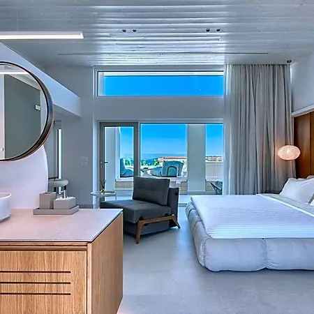 Flisvos Royal & Hotel 4*