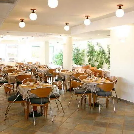 Flisvos Royal & Hotel Tolón