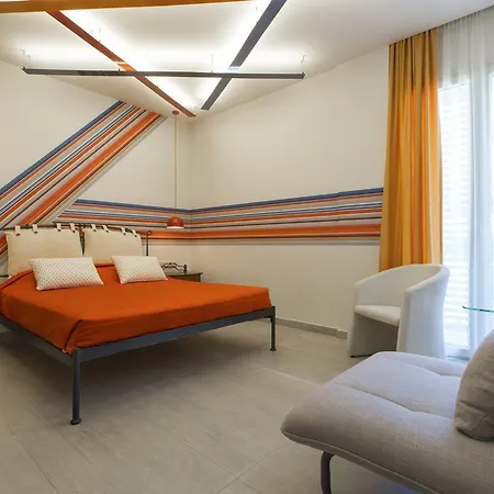 Flisvos Royal & Hotell Tolón