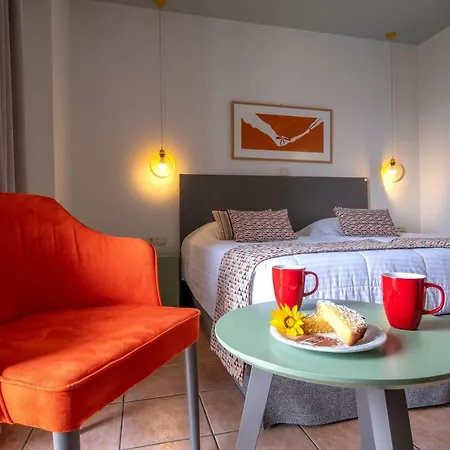 Hotell Flisvos Royal & Tolón