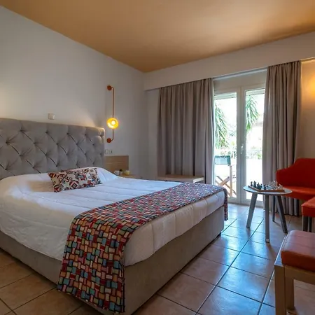 Flisvos Royal & Hotel Tolón