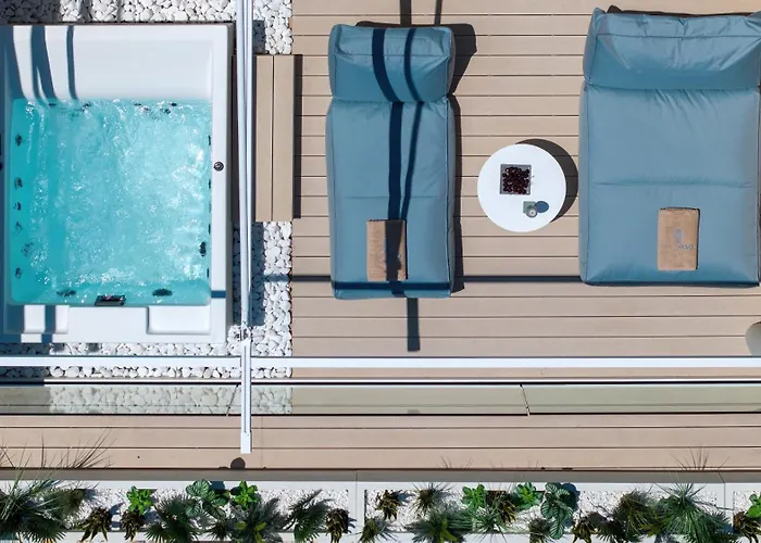 Hotel Flisvos Royal &