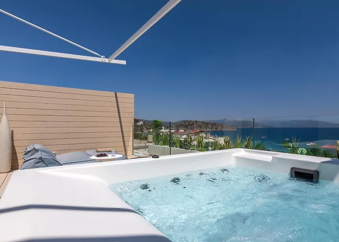 Flisvos Royal & Hotel 4*