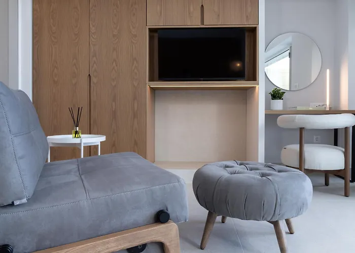 Flisvos Royal & 4* טולון