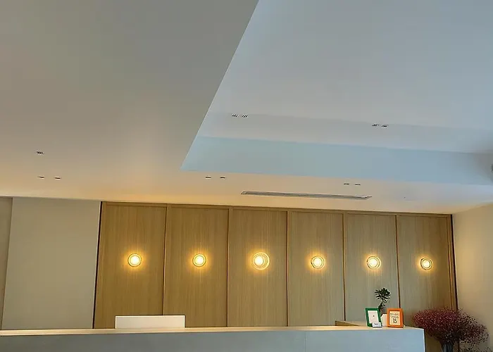 Hotel Flisvos Royal &