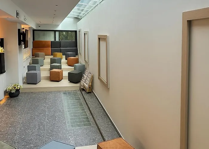 Hotel Flisvos Royal & 4*