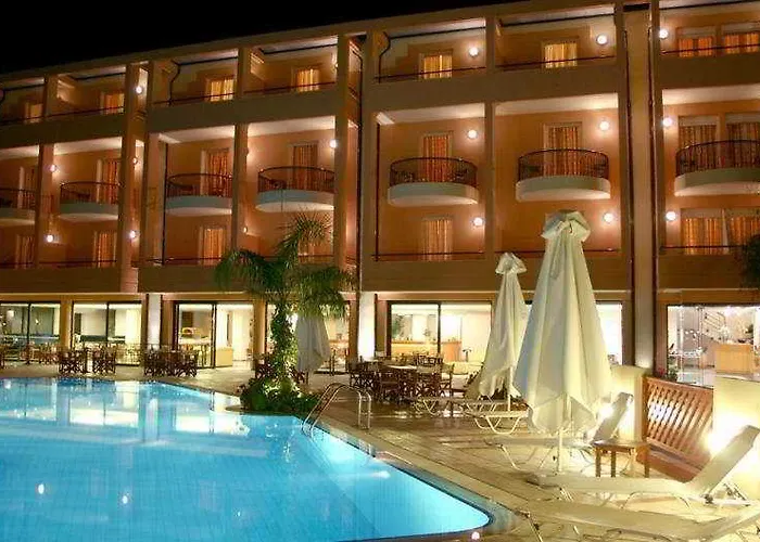 Hotel Flisvos Royal & 4*