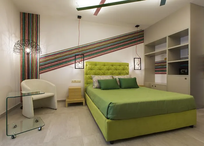 Flisvos Royal & Hotel 4*